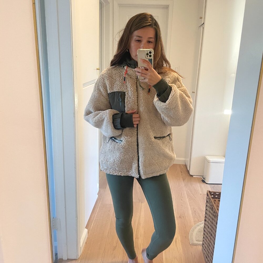 Shearling Jacket Size Small (With Hidden Hoodie) - image 6